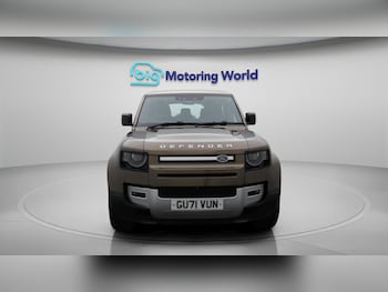 Used Land Rover Defender 2021 for sale - 76441117: Photo