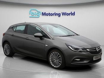 Used Vauxhall Astra 2018 for sale - 76498957: Photo