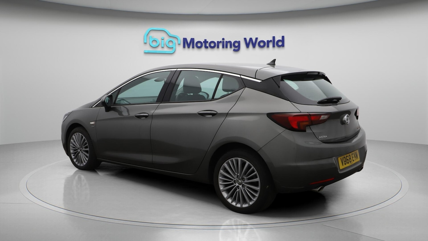 Used Vauxhall Astra for sale - 76498957: Photo 6