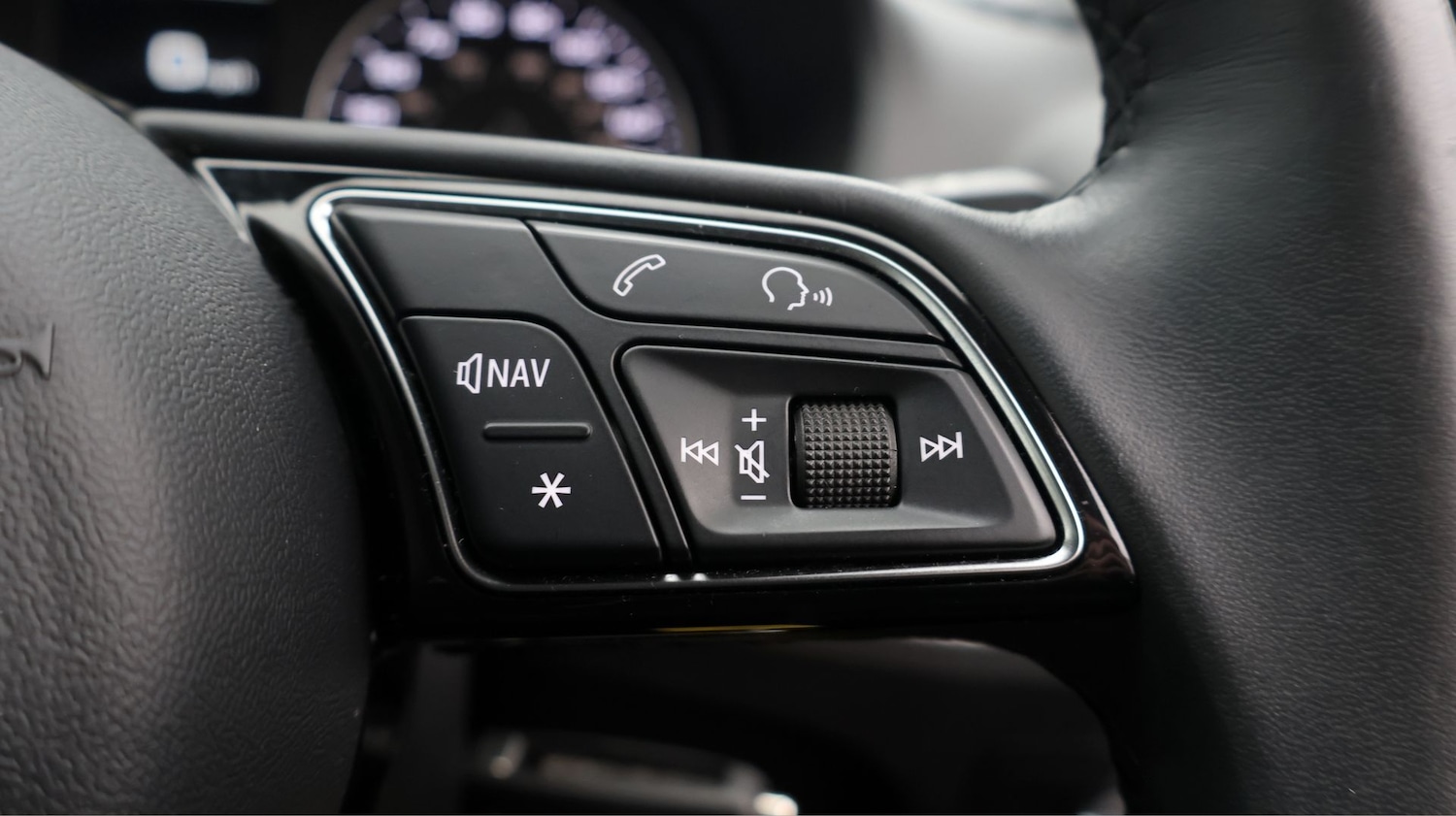 Used Audi Q2 for sale - 77190349: Photo 23