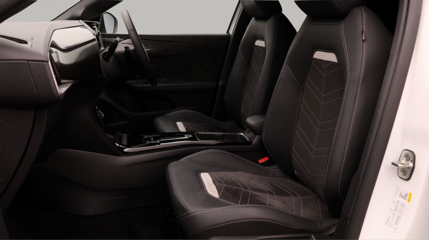 Used Vauxhall Mokka 2023 for sale - 77493243: Photo 14