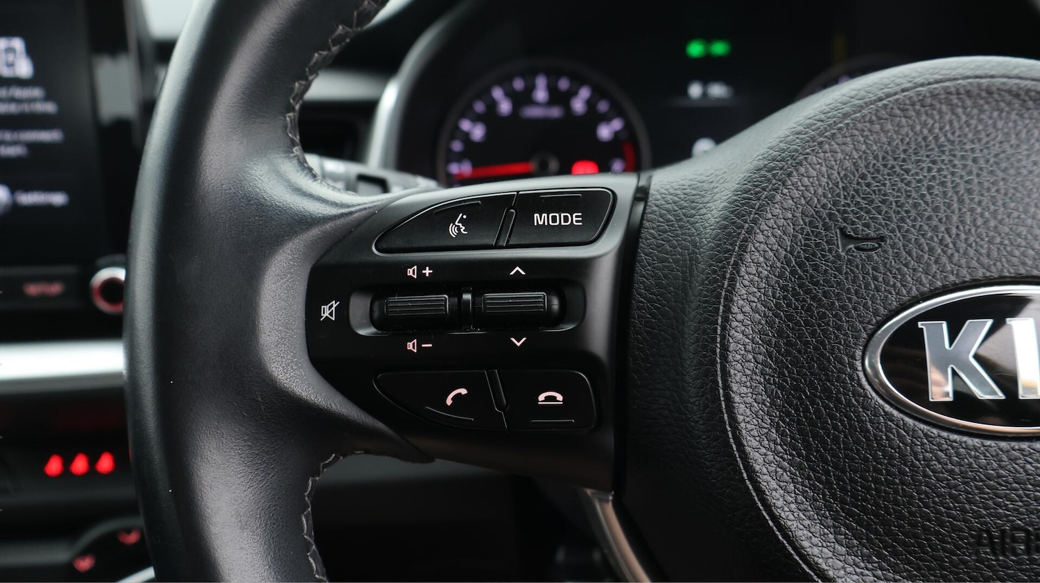 Used Kia Stonic 2021 for sale - 76095112: Photo 24