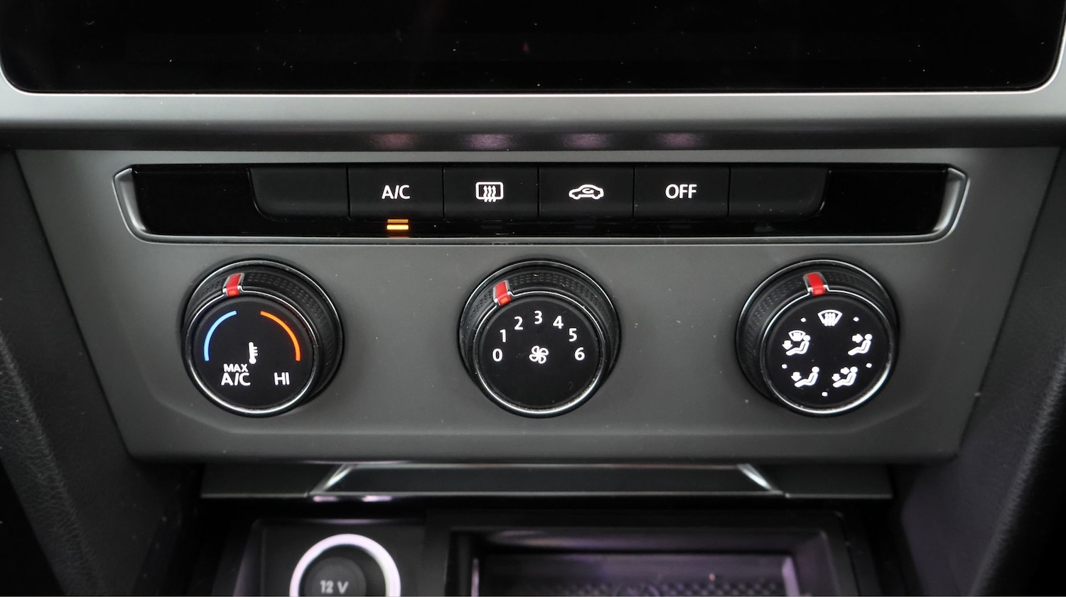 Used Volkswagen Passat 2017 for sale - 78042188: Photo 11