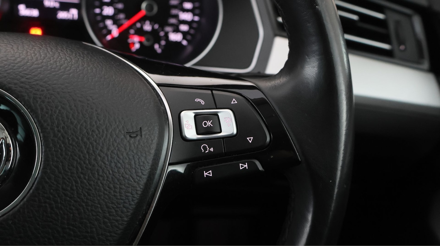 Used Volkswagen Passat 2017 for sale - 78042188: Photo 23