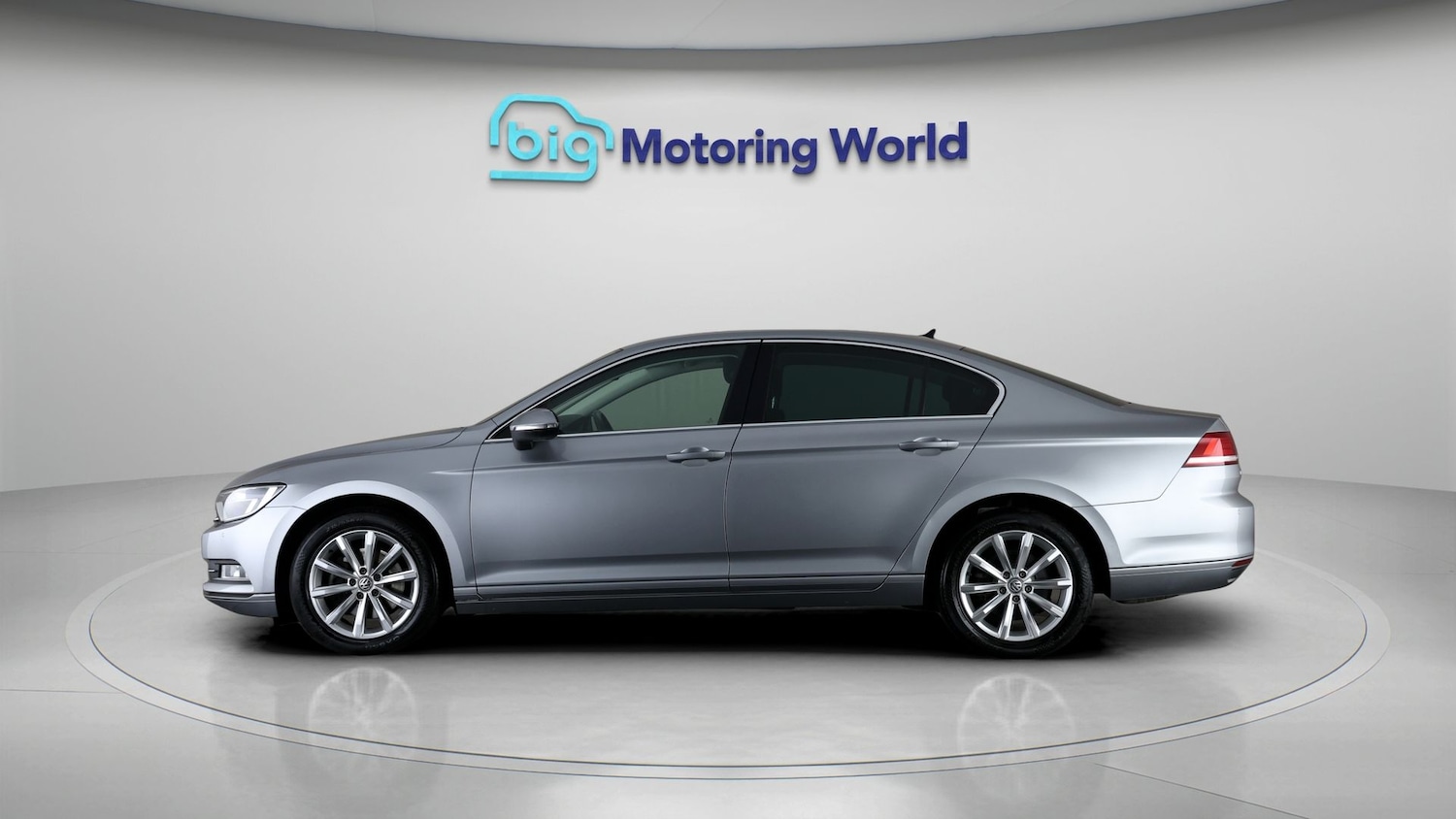 Used Volkswagen Passat 2017 for sale - 78042188: Photo 4