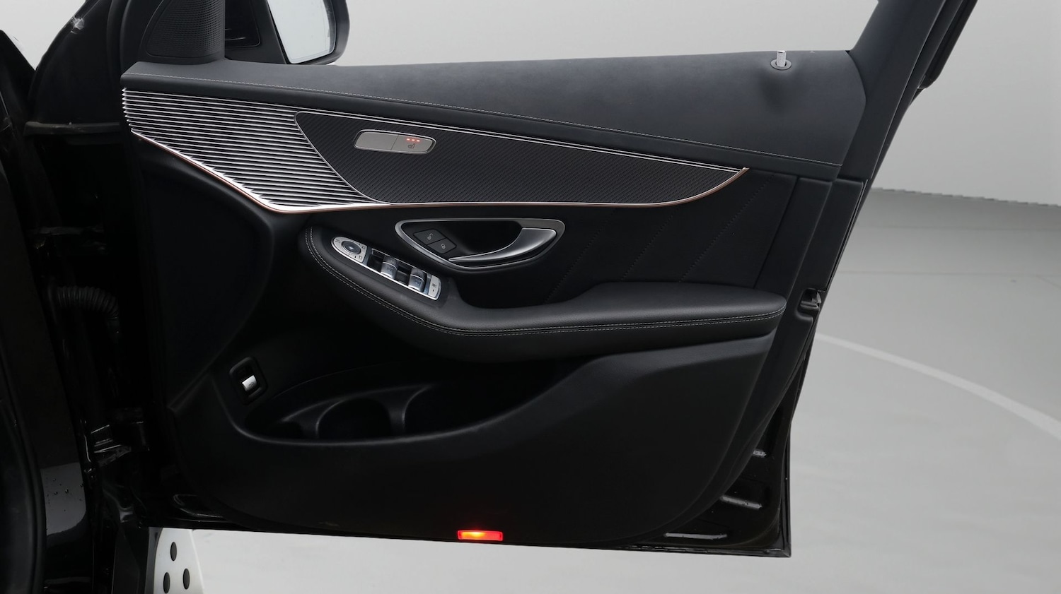 Used Mercedes-Benz EQC 2023 for sale - 77288911: Photo 15