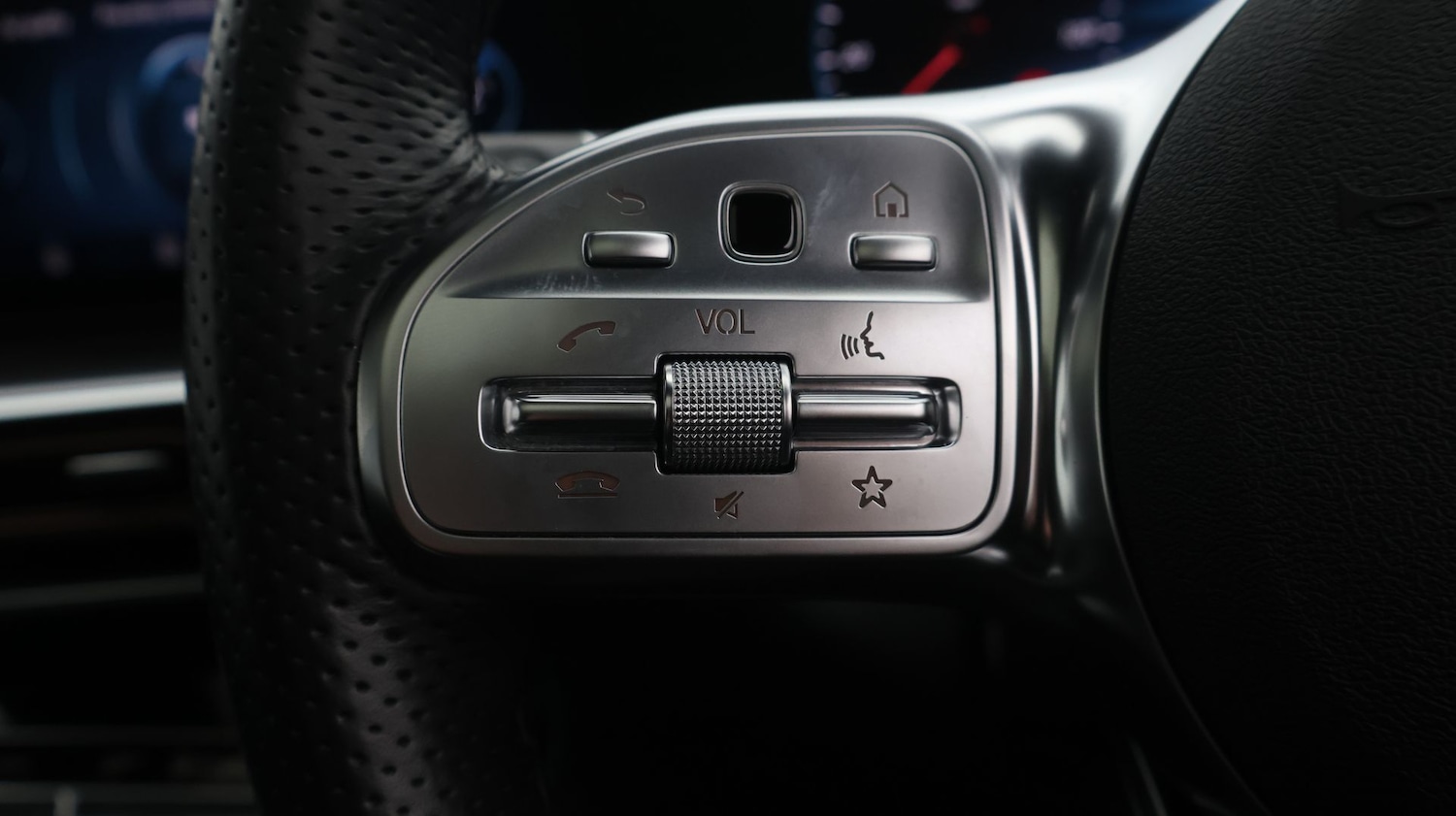 Used Mercedes-Benz EQC 2023 for sale - 77288911: Photo 28