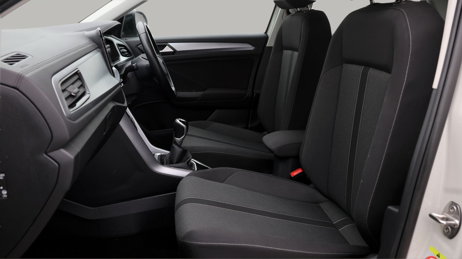 Used Volkswagen T-Roc 2022 for sale - 77349969: Photo 14