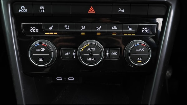 Used Volkswagen T-Roc 2021 for sale - 76214059: Photo 13