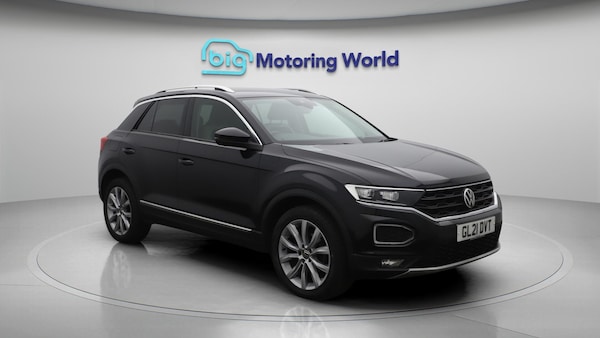 Used Volkswagen T-Roc 2021 for sale - 76214059: Photo 2