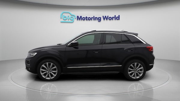 Used Volkswagen T-Roc 2021 for sale - 76214059: Photo 5