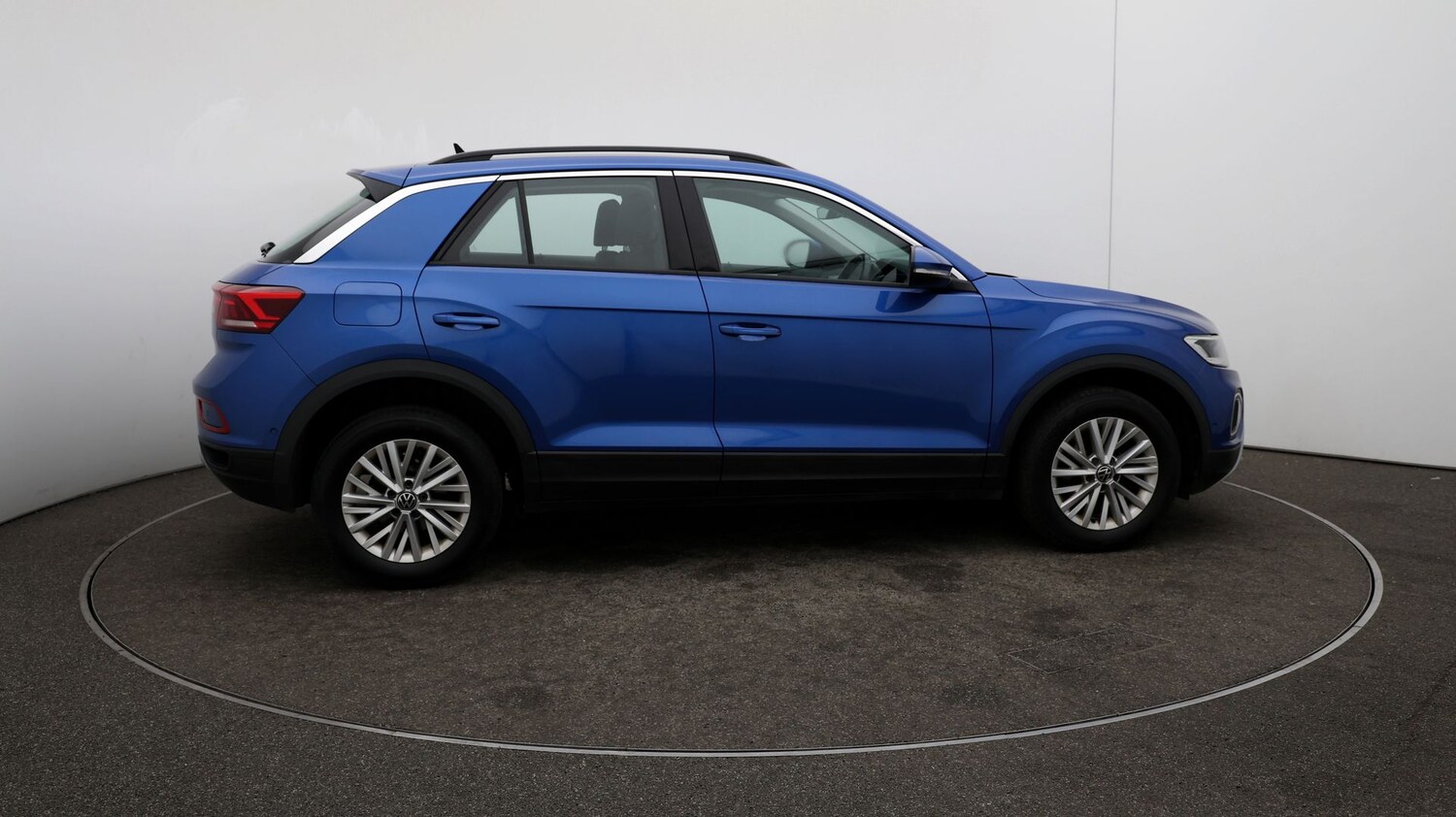 Used Volkswagen T-Roc for sale - 76808906: Photo 43