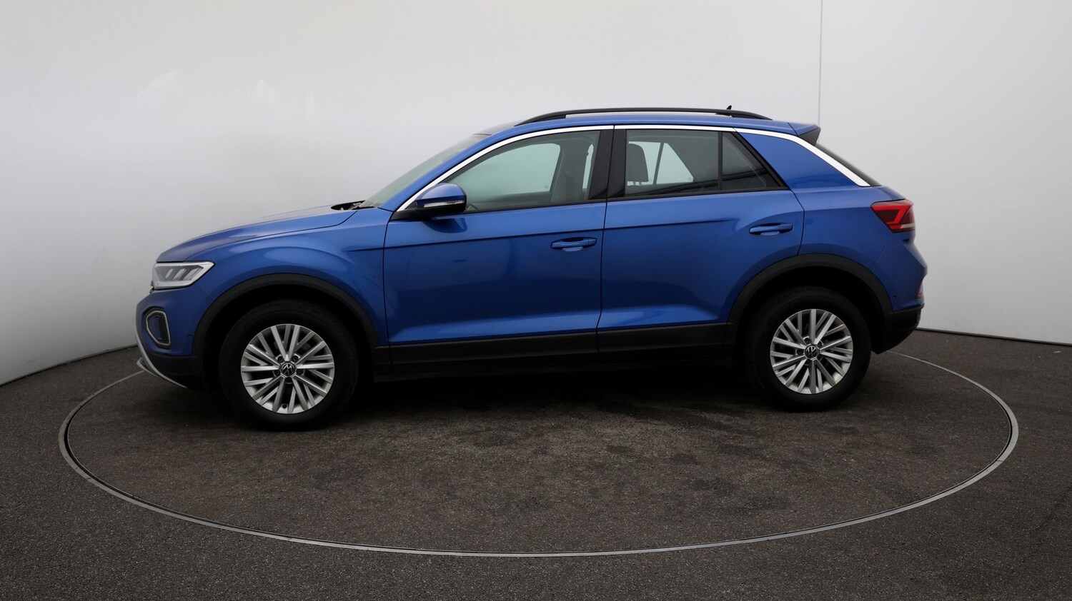 Used Volkswagen T-Roc for sale - 76808906: Photo 58