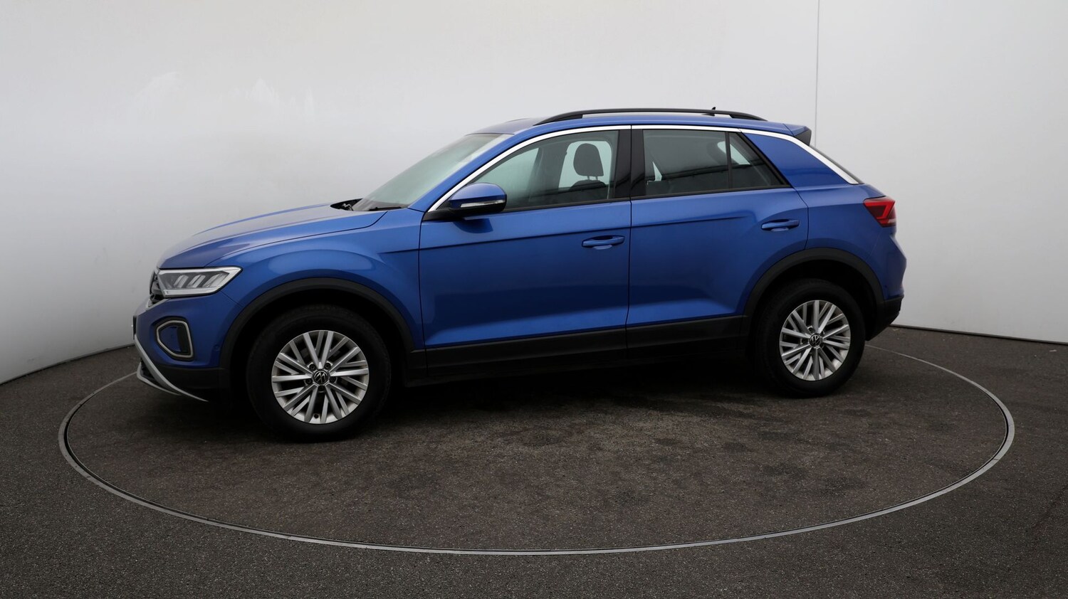 Used Volkswagen T-Roc for sale - 76808906: Photo 59