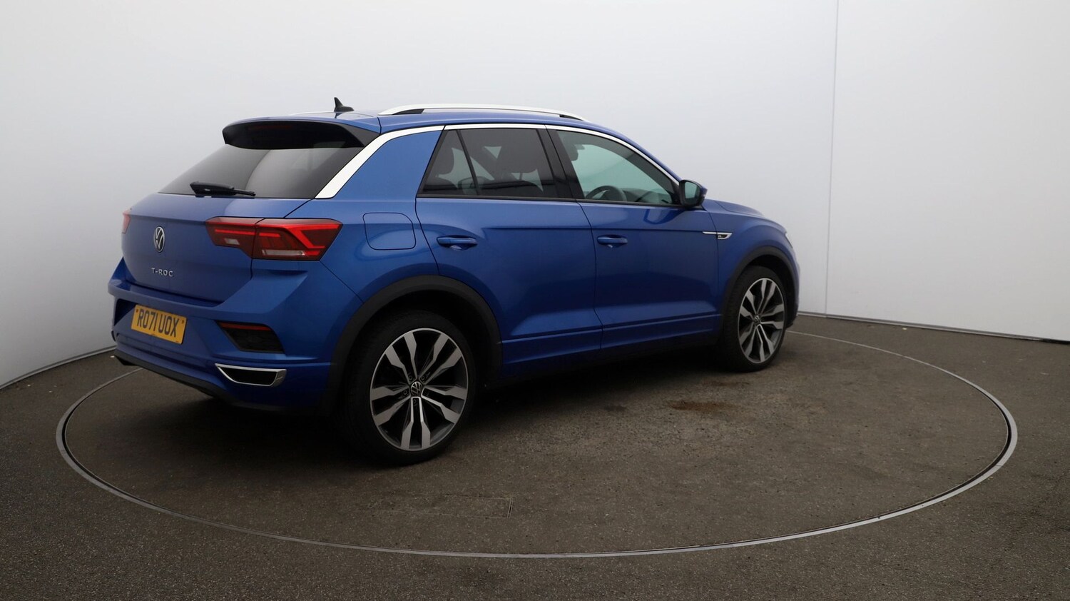 Used Volkswagen T-Roc for sale - 76808722: Photo 46