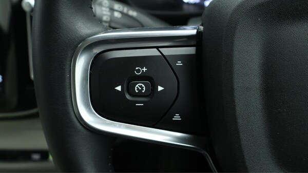 Used Volvo XC40 2020 for sale - 76214506: Photo 25