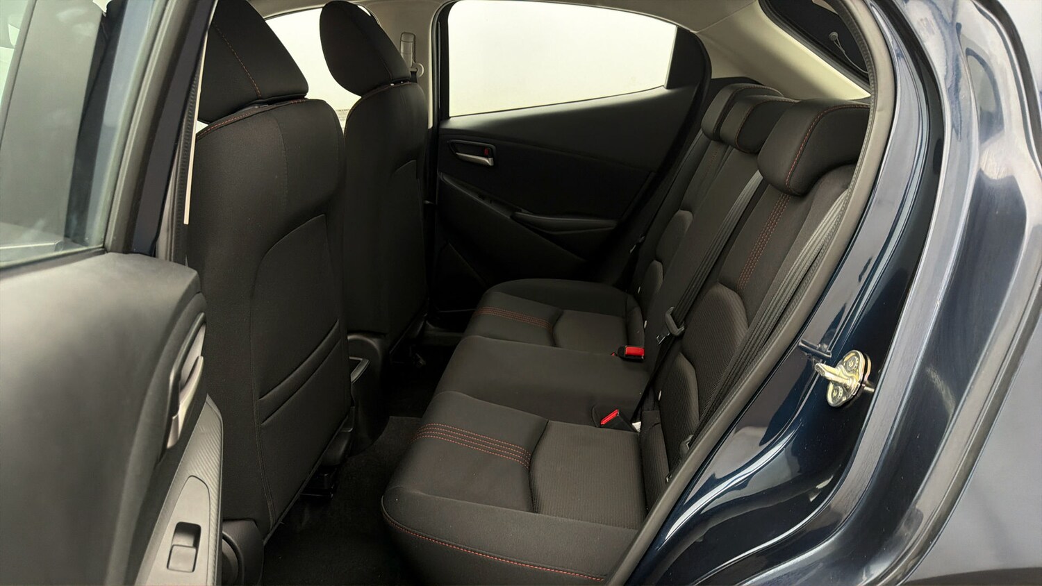 Used Mazda Mazda2 2024 for sale - 77919189: Photo 15