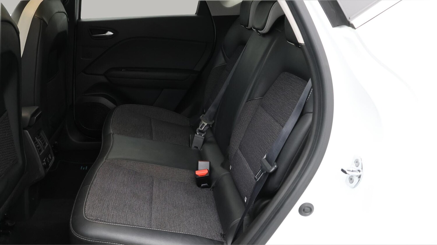 Used Renault Captur 2022 for sale - 76633818: Photo 17