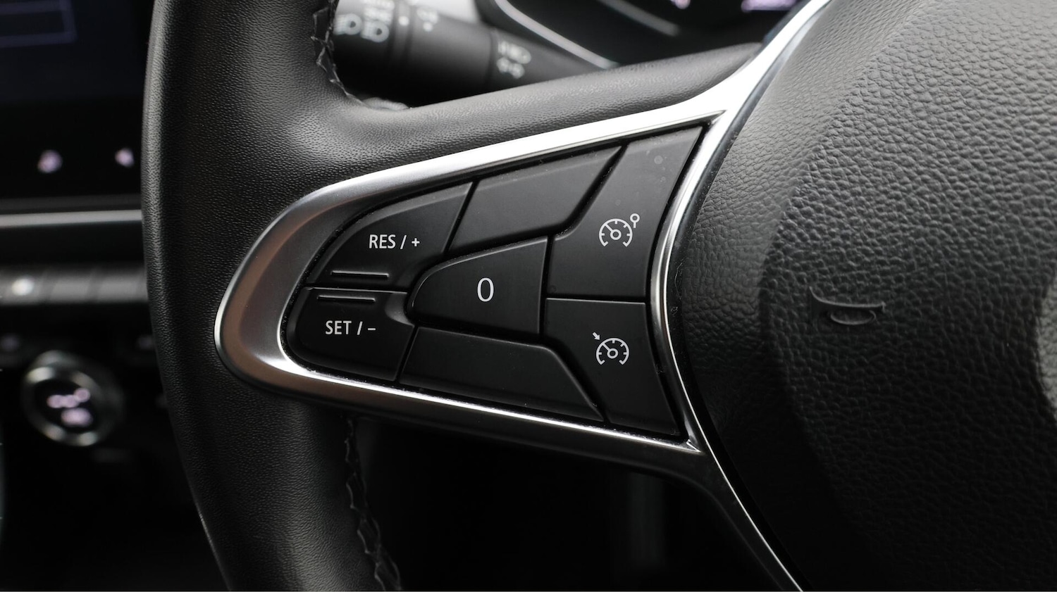 Used Renault Captur 2022 for sale - 76633818: Photo 24