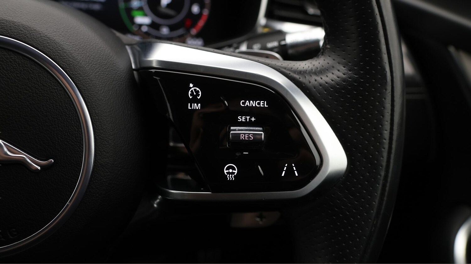 Used Jaguar F-Pace 2022 for sale - 77616247: Photo 24