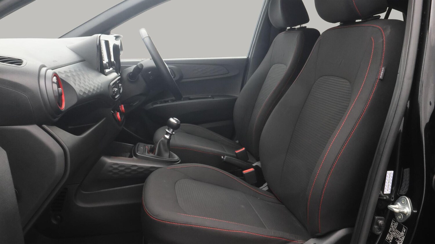 Used Hyundai i10 2022 for sale - 76689924: Photo 15