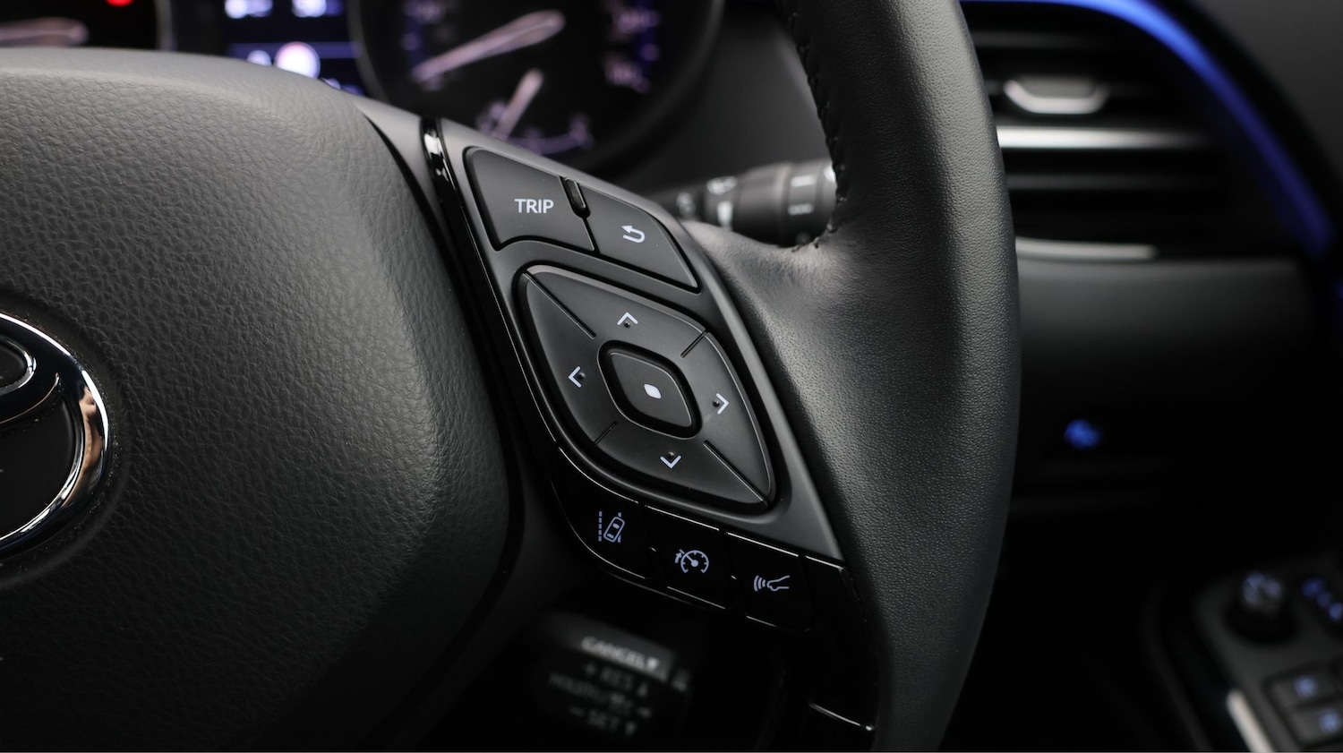 Used Toyota C-HR 2020 for sale - 77282568: Photo 24