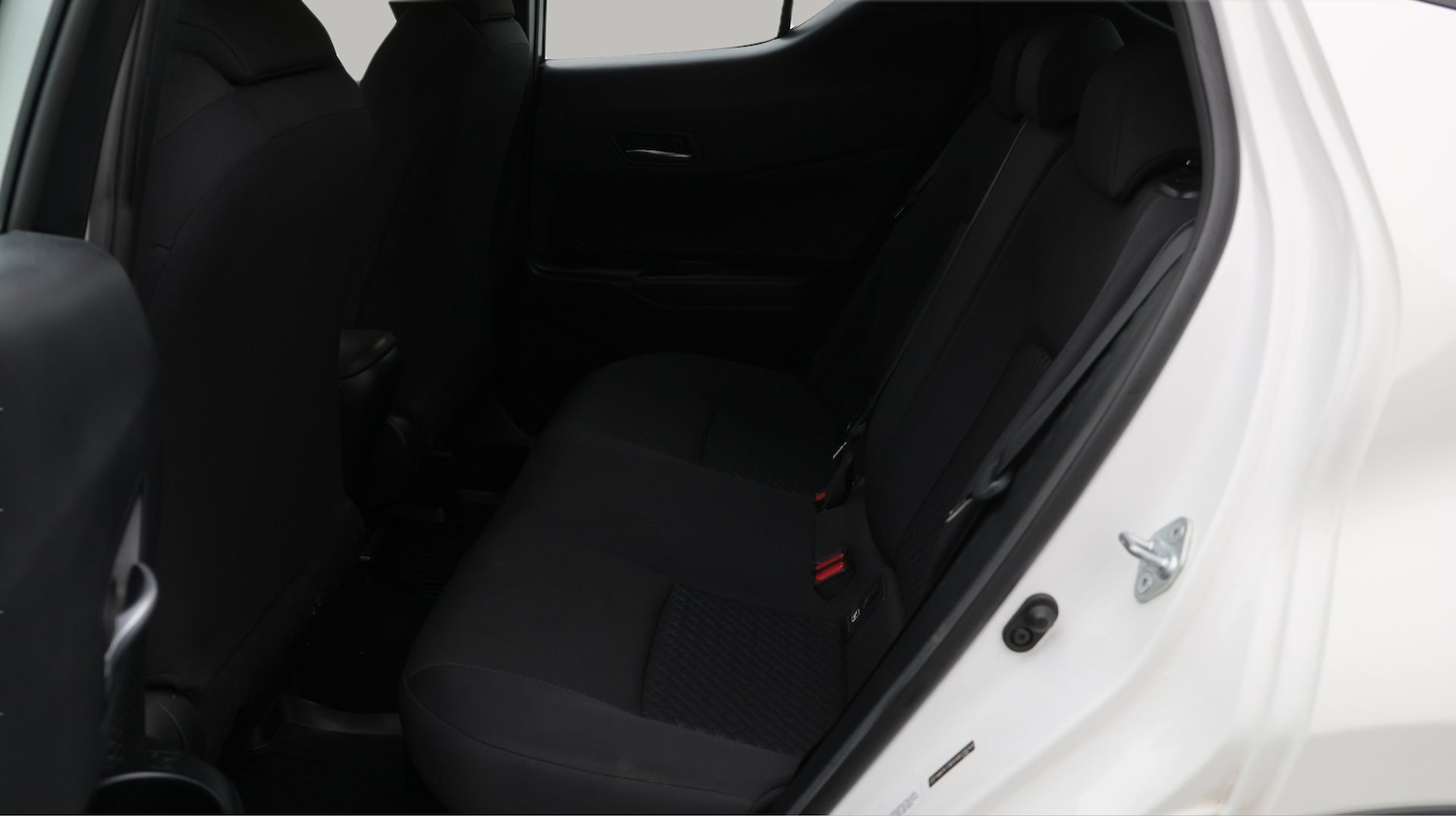 Used Toyota C-HR 2023 for sale - 77382823: Photo 16