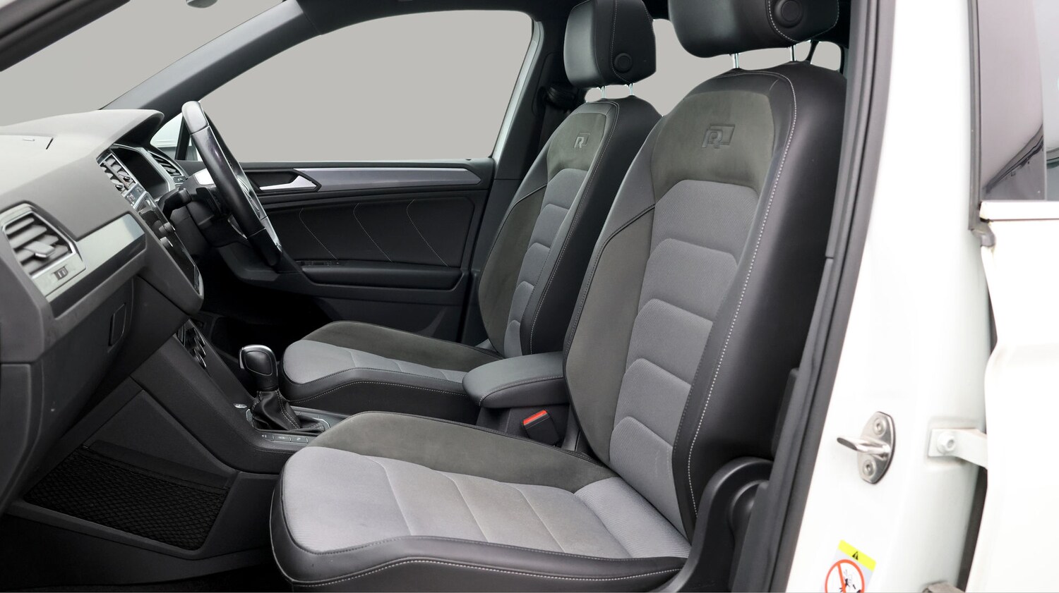 Used Volkswagen Tiguan 2020 for sale - 77247738: Photo 14