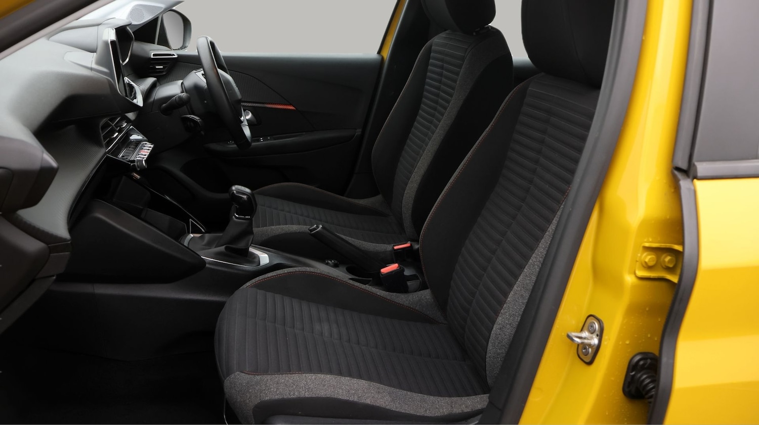 Used Peugeot 208 2022 for sale - 77213701: Photo 14