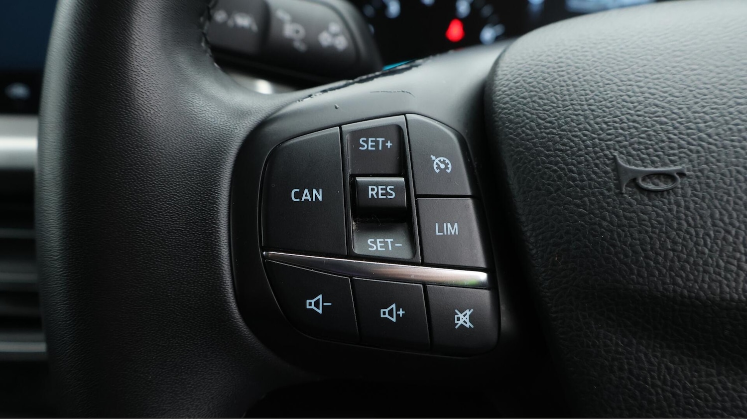 Used Ford Focus 2023 for sale - 76432709: Photo 23