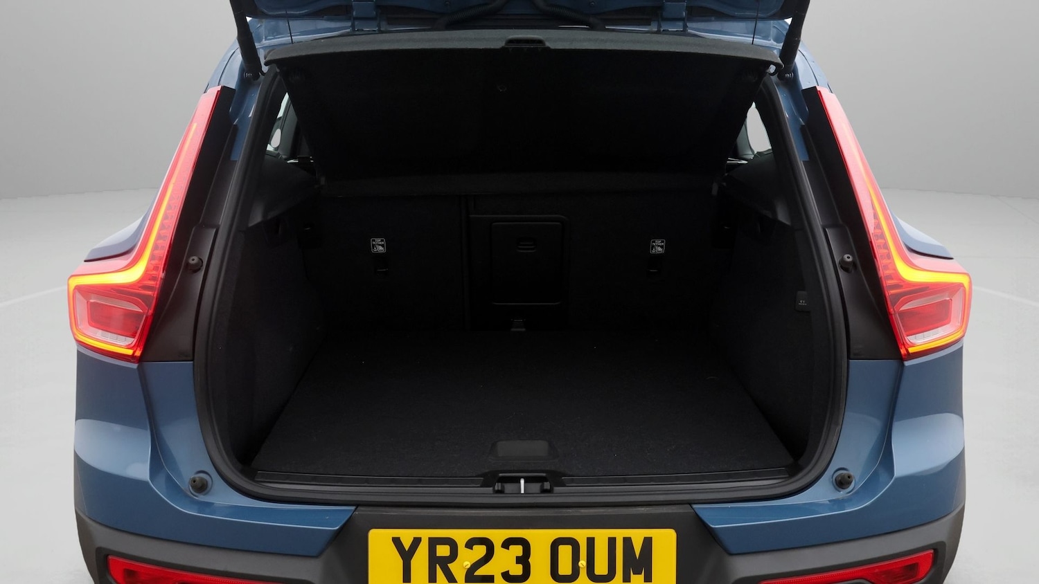 Used Volvo XC40 2023 for sale - 77831946: Photo 17