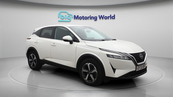 Used Nissan Qashqai 2022 for sale - 76260624: Photo 2