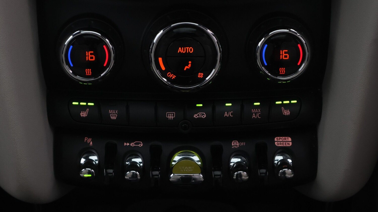 Used MINI Hatch 2021 for sale - 77367107: Photo 12