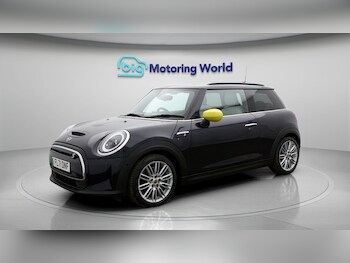 Used MINI Hatch 2021 for sale - 77367107: Photo