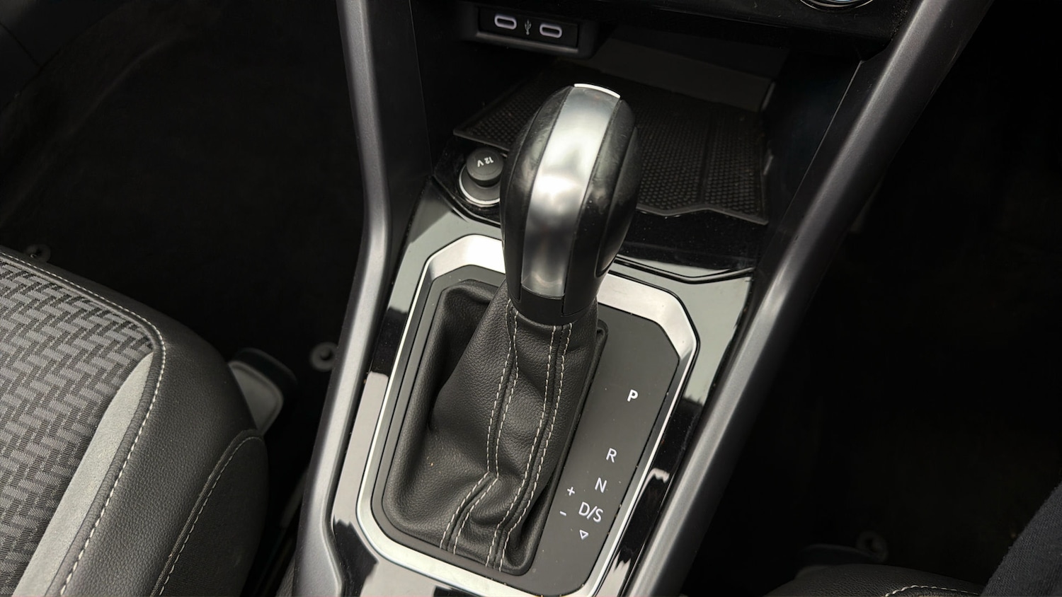 Used Volkswagen T-Roc 2021 for sale - 77989447: Photo 25