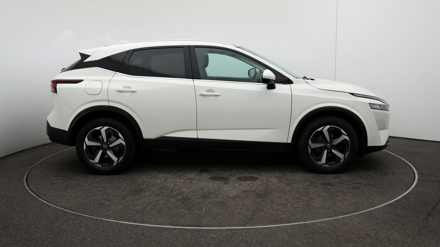 Used Nissan Qashqai for sale - 76808749: Photo 42