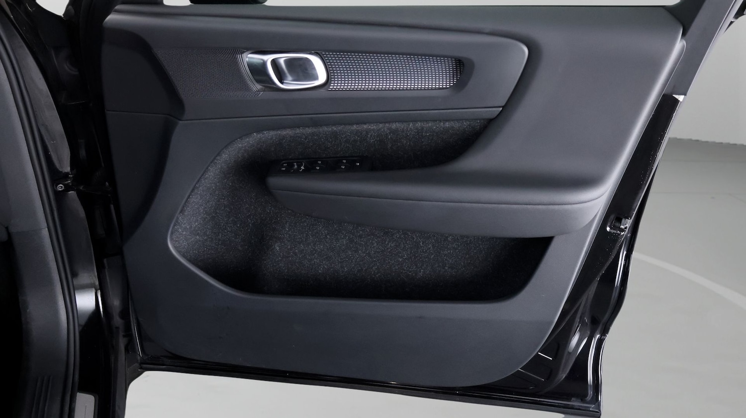 Used Volvo XC40 2019 for sale - 77935947: Photo 15