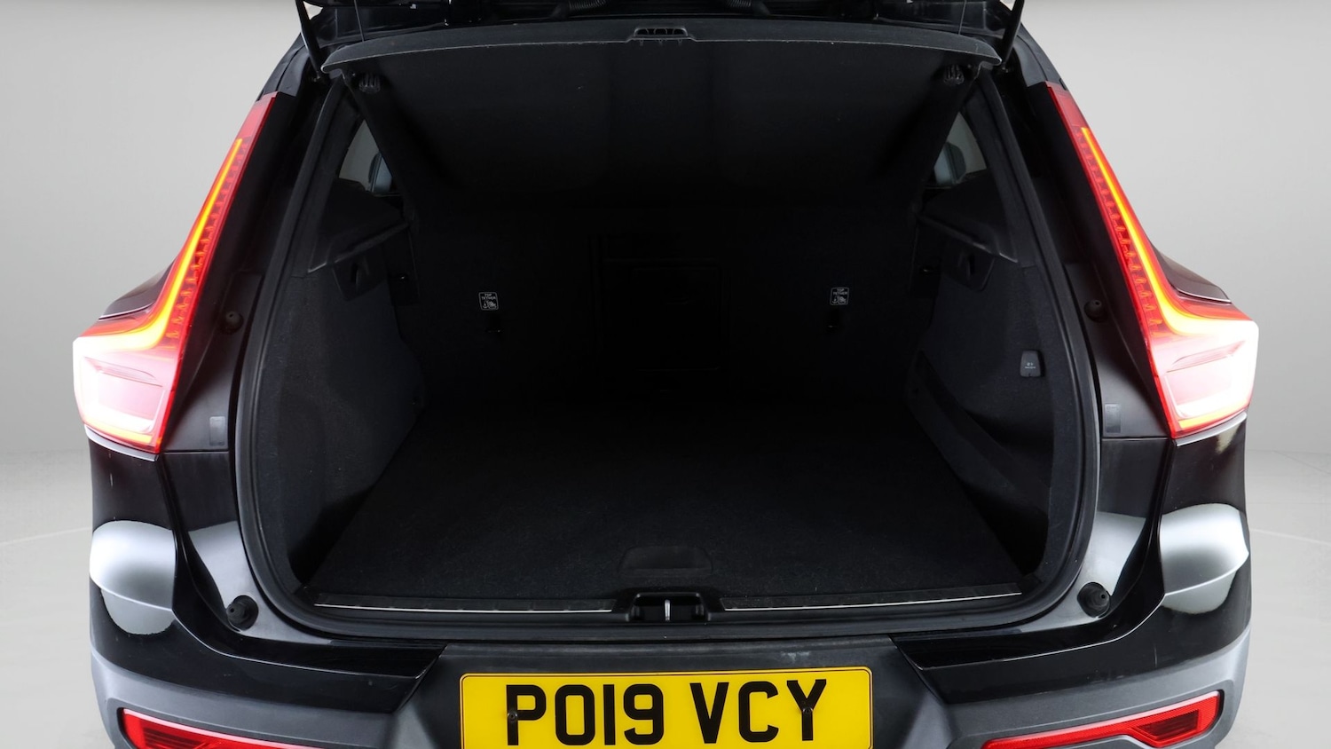 Used Volvo XC40 2019 for sale - 77935947: Photo 17