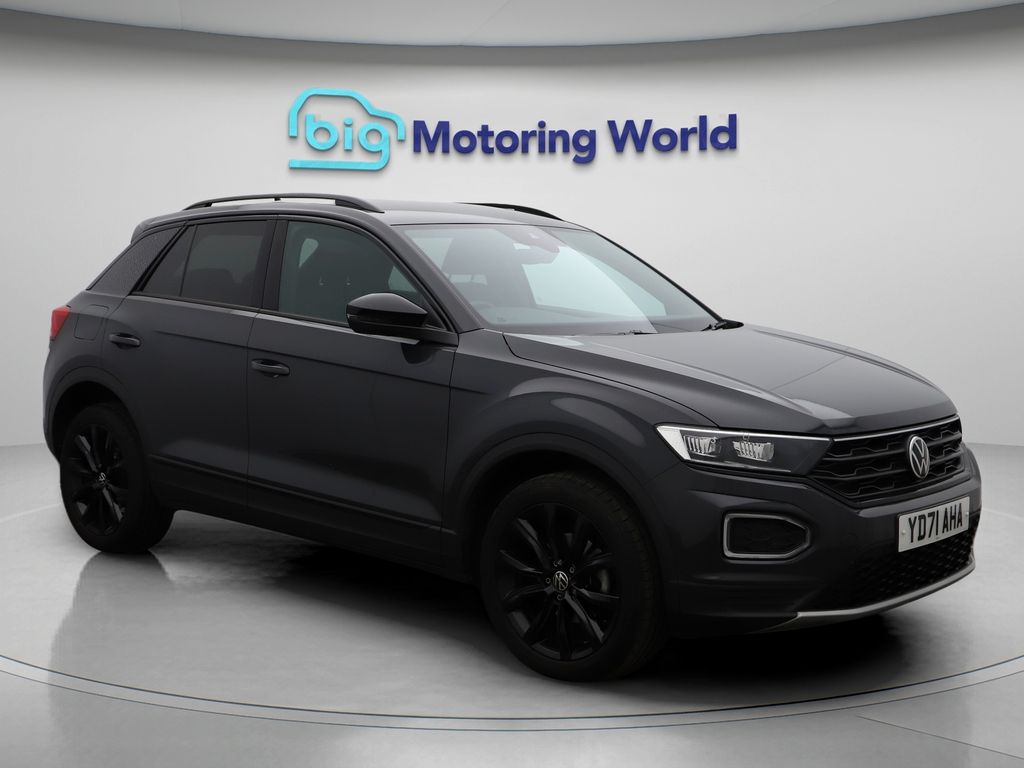 Used Volkswagen T-Roc 2021 for sale - 76891906: Photo 2