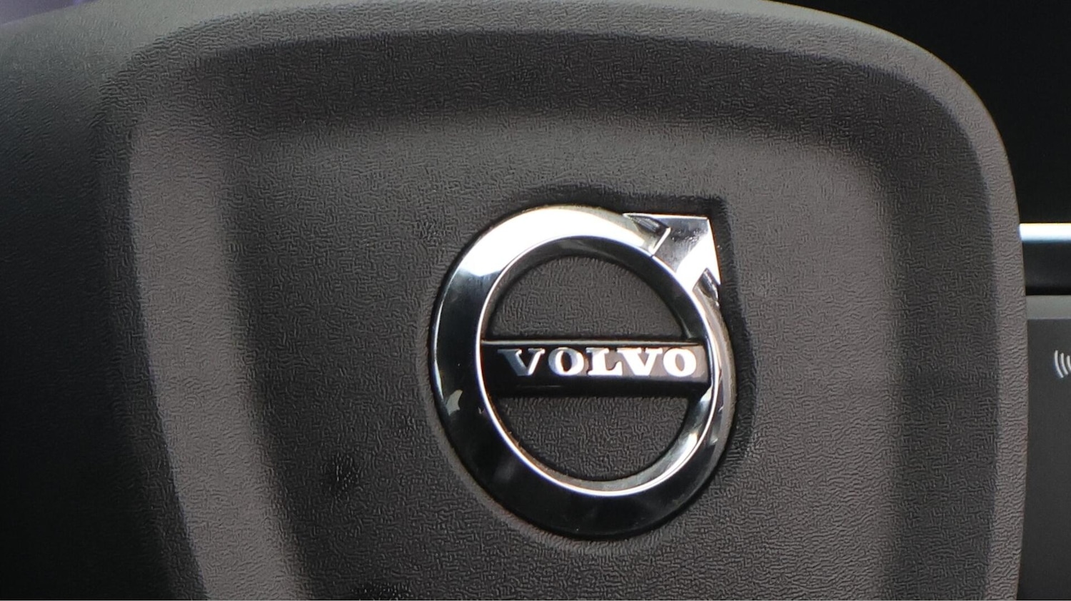 Used Volvo XC40 2021 for sale - 76371600: Photo 24