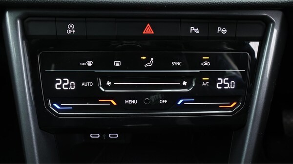 Used Volkswagen T-Roc 2022 for sale - 76073154: Photo 13