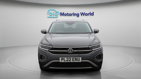 Used Volkswagen T-Roc 2022 for sale - 76073154: Photo 3