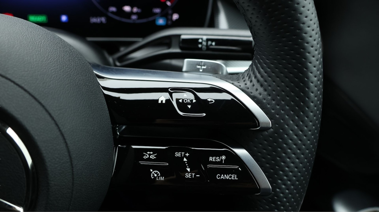 Used Mercedes-Benz GLC for sale - 77186467: Photo 25