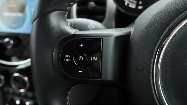 Used MINI Hatch 2022 for sale - 75657531: Photo 23