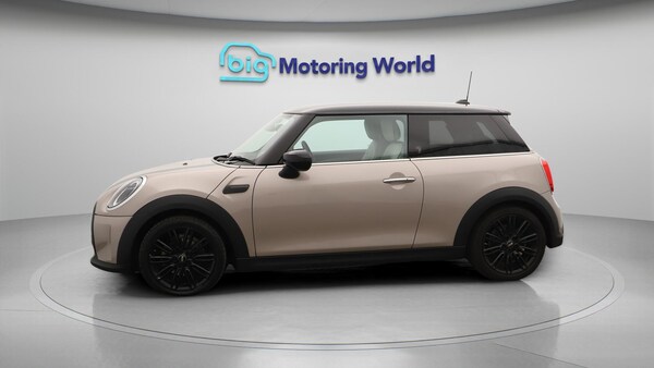 Used MINI Hatch 2022 for sale - 75657531: Photo 5