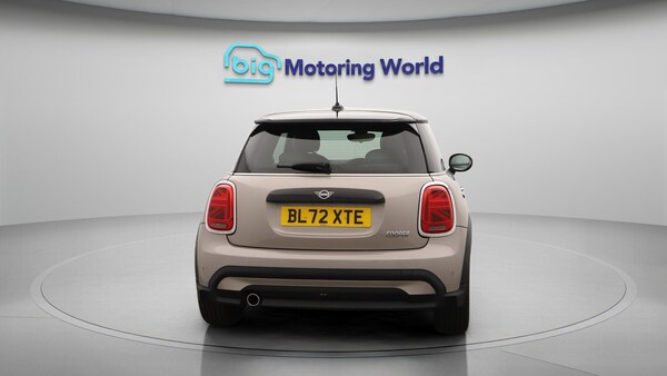Used MINI Hatch 2022 for sale - 75657531: Photo 7