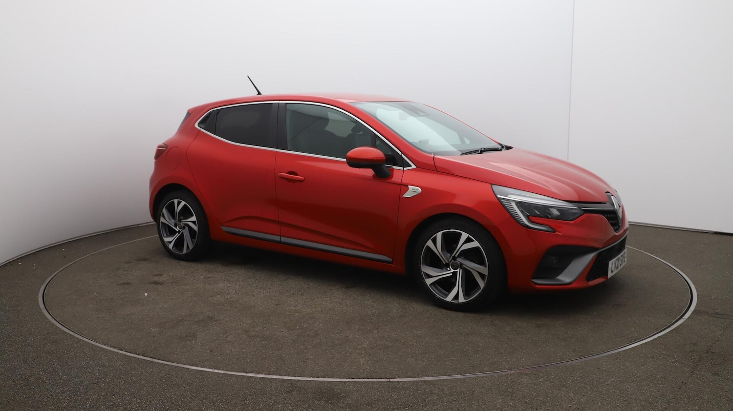 Used Renault Clio 2021 for sale - 76109172: Photo 30