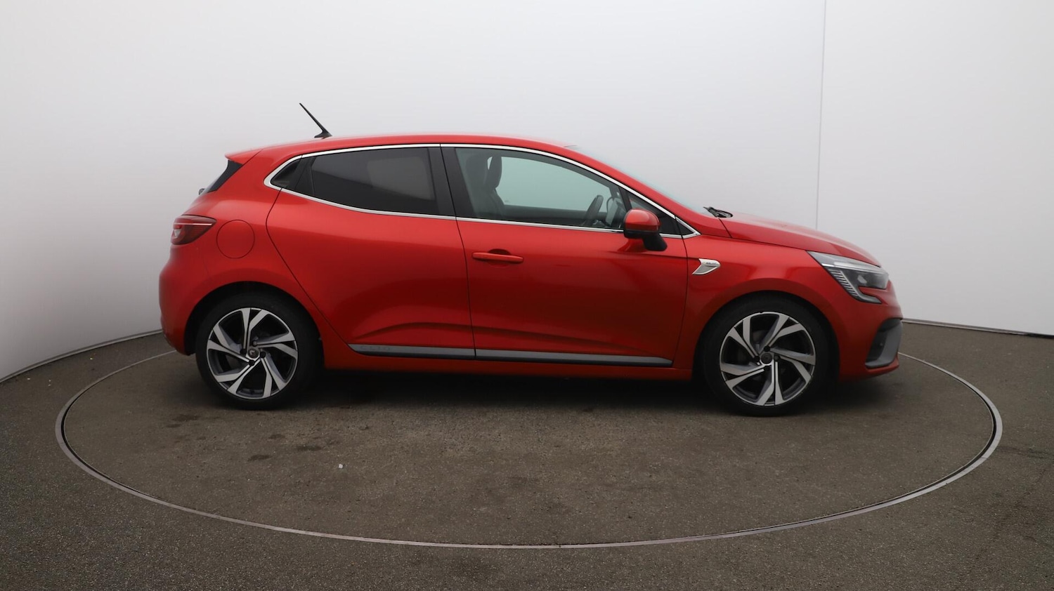 Used Renault Clio 2021 for sale - 76109172: Photo 38