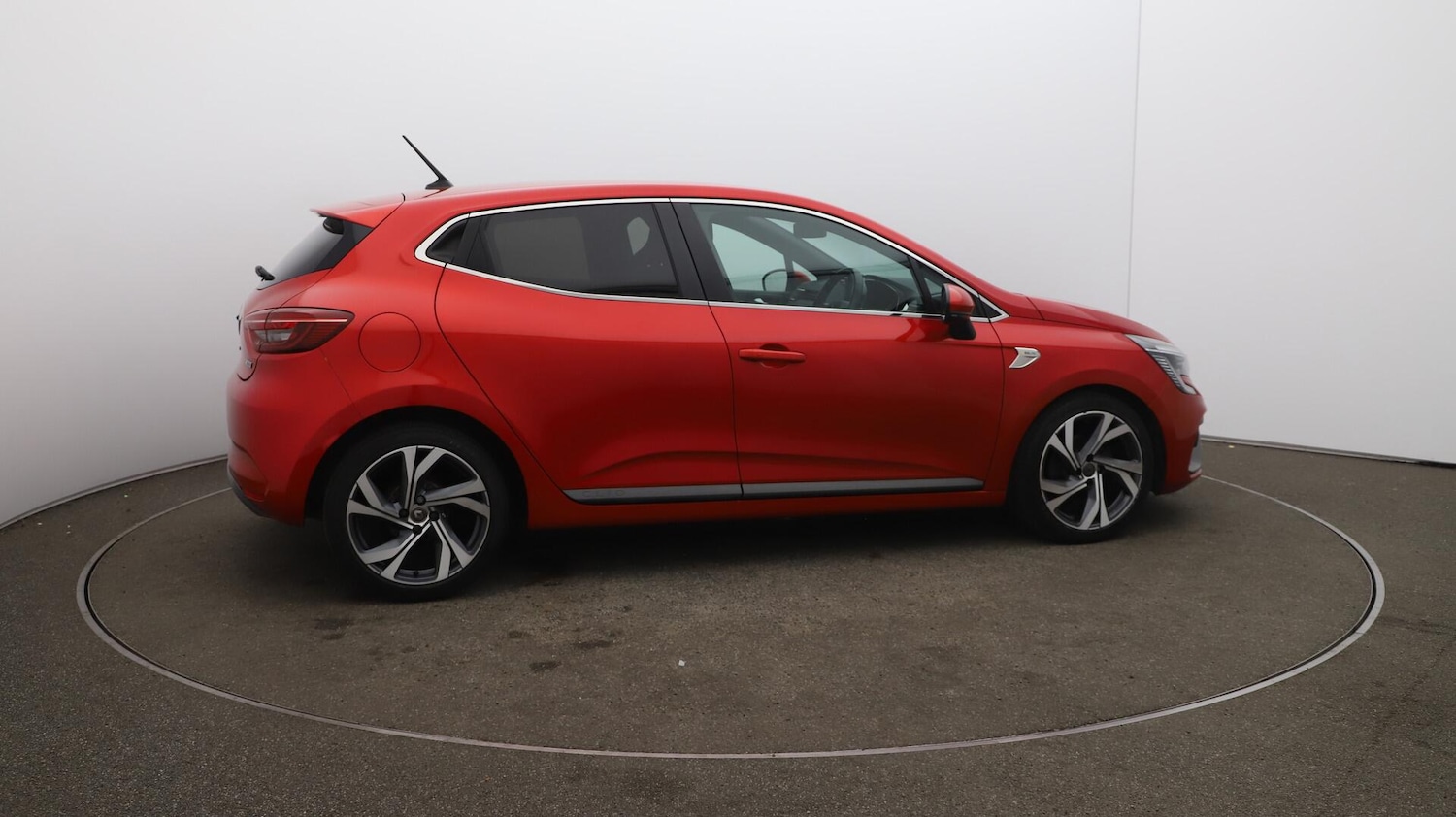 Used Renault Clio 2021 for sale - 76109172: Photo 42