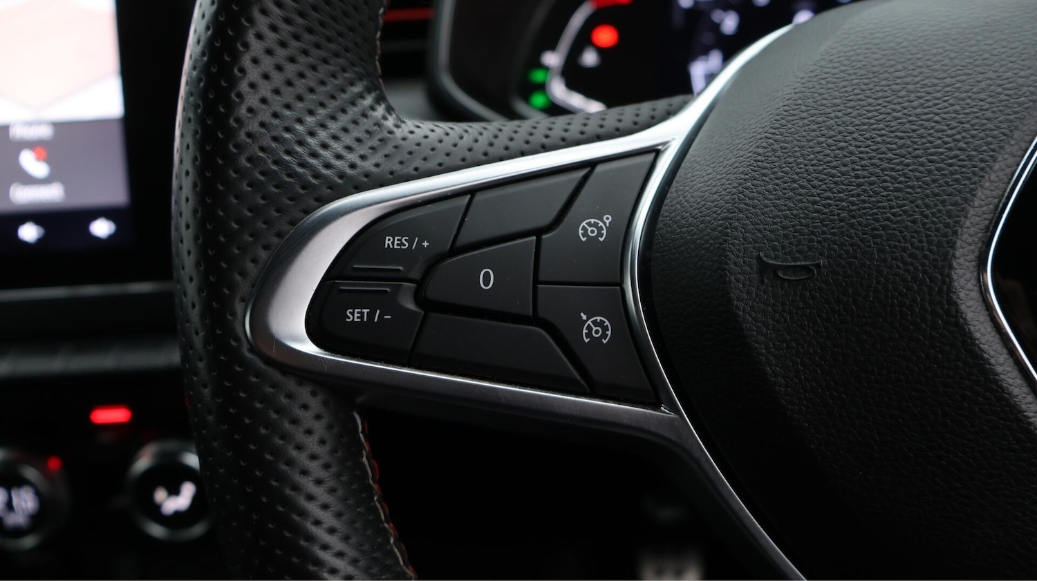 Used Renault Clio 2021 for sale - 76109172: Photo 43